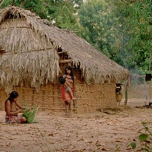 Fotoğraf Chuva é Cantoria na Aldeia dos Mortos