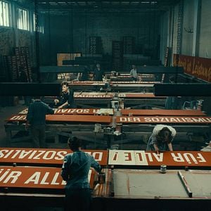 Fotoğraf Asla Gözlerini Kaçırma