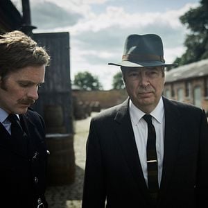 Fotoğraf Roger Allam