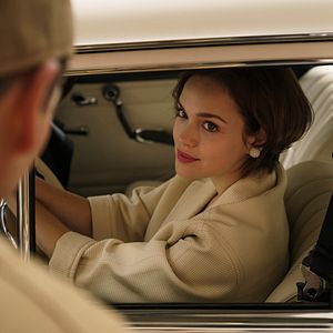 Fotoğraf Emilia Schüle