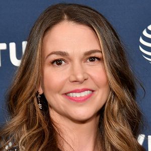 Fotoğraf Sutton Foster
