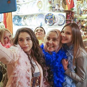 Fotoğraf Elimi Bırakma