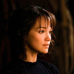 Fotoğraf Emilia Schüle