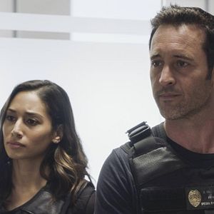 Fotoğraf Alex O'Loughlin