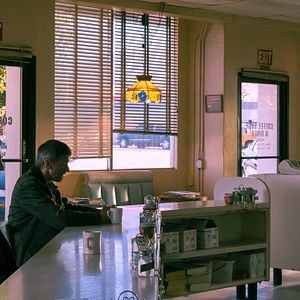 Fotoğraf John Hawkes