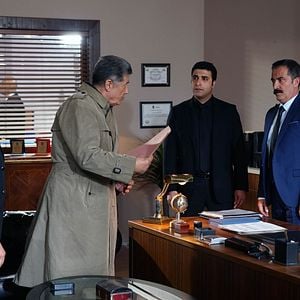 Fotoğraf Eşkıya Dünyaya Hükümdar Olmaz