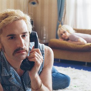 Fotoğraf Un Couteau Dans le Coeur