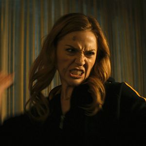 Fotoğraf Ella Scott Lynch