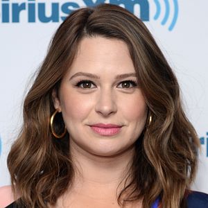 Fotoğraf Katie Lowes