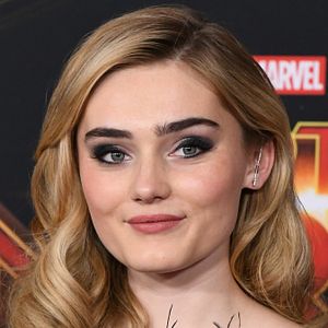 Fotoğraf Meg Donnelly
