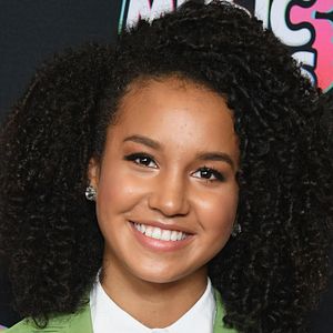 Fotoğraf Sofia Wylie