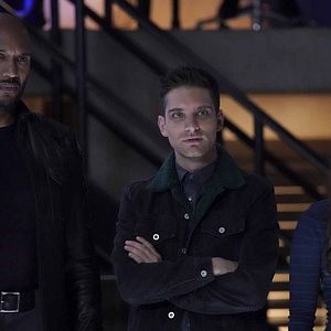 Fotoğraf Henry Simmons