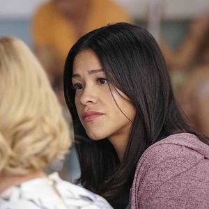 Fotoğraf Gina Rodriguez