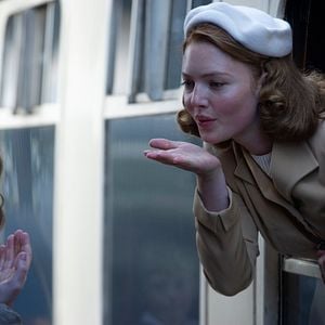 Fotoğraf Holliday Grainger