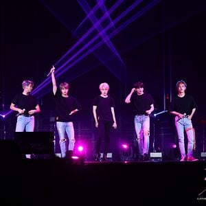 Fotoğraf Bring The Soul : The Movie