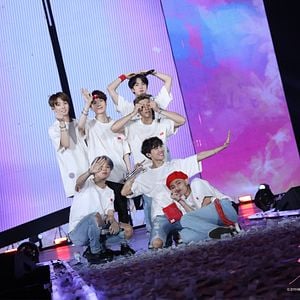 Fotoğraf Bring The Soul : The Movie