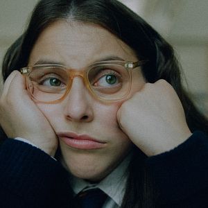 Fotoğraf How to Build a Girl