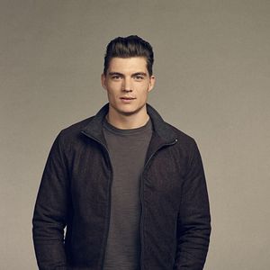 Fotoğraf Zane Holtz