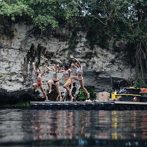Fotoğraf 47 Metre Derinde: Kafes