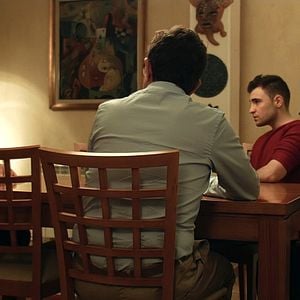 Fotoğraf Bajo La Rosa