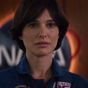 Fotoğraf Lucy in the Sky