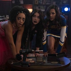 Fotoğraf Adelaide Kane