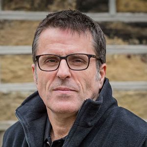 Fotoğraf Con O'Neill