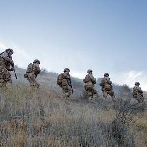 Fotoğraf Sahte Savaş 3: Bir Ulusun Çöküşü