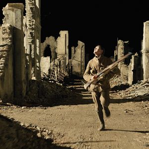 Fotoğraf George MacKay