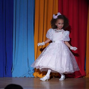 Fotoğraf Mykal-Michelle Harris