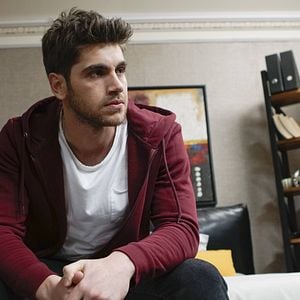 Fotoğraf Elimi Bırakma