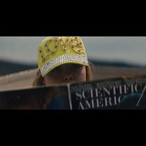 Fotoğraf I Think We're Alone Now