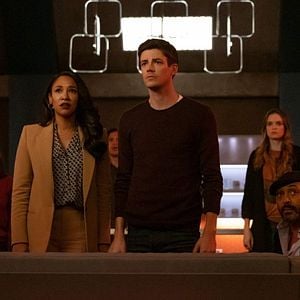 Fotoğraf Grant Gustin