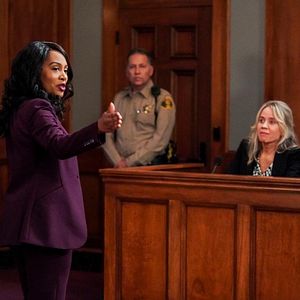 Fotoğraf Simone Missick