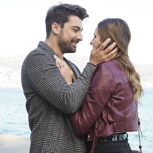 Fotoğraf Elimi Bırakma