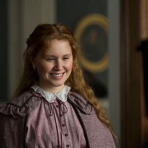 Fotoğraf Eliza Scanlen