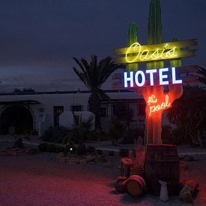 Fotoğraf Vis a Vis: El Oasis