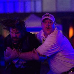 Fotoğraf Cameron Britton