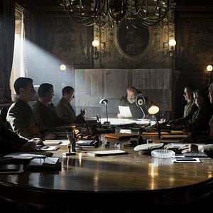 Fotoğraf Savaşın Gölgesinde