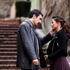 Fotoğraf Doğduğun Ev Kaderindir