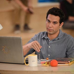 Fotoğraf Skylar Astin