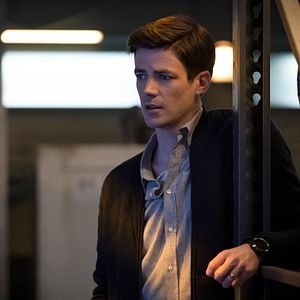 Fotoğraf Grant Gustin