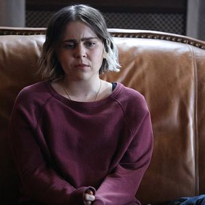 Fotoğraf Mae Whitman