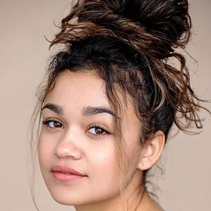 Fotoğraf Madison Bailey