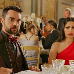 Fotoğraf Love. Wedding. Repeat.