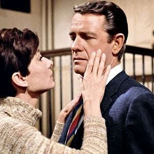 Fotoğraf Karanlığa Kadar Bekle