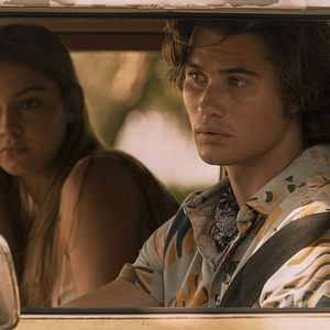 Fotoğraf Chase Stokes