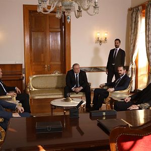 Fotoğraf Eşkıya Dünyaya Hükümdar Olmaz