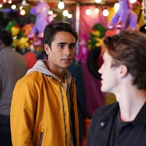 Fotoğraf Love, Victor