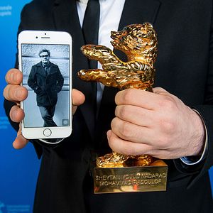 Fotoğraf Sheytan vojud nadarad